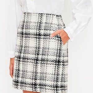 Loft black and white plaid tweed pocket skirt size 14